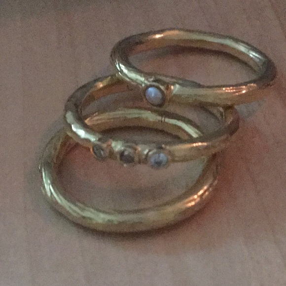 NEW Anthropologie Textured 3 Stack Ring Set - Picture 2 of 2